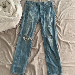 Hi-Rise Girlfriend Jeans